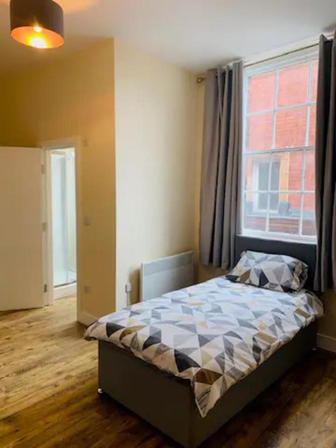 8 Fish Street, Budget City Centre Accomodation Leeds  Luaran gambar